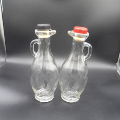 Bird mouth ketchen use glass bottle