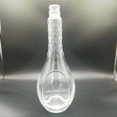Eelegant engraved 250ml liquor bottle
